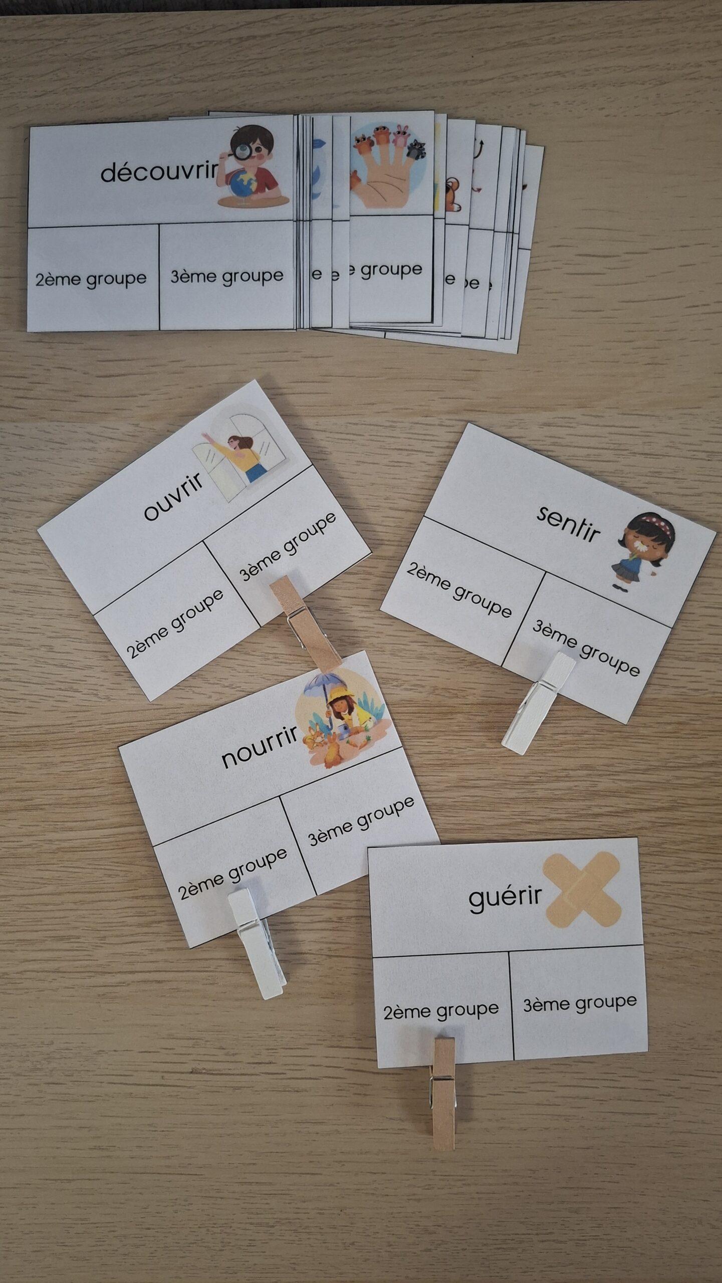 jeu de conjugaison - cartes à pinces les verbes en -ir